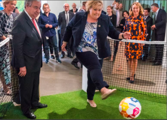 Erna åpner opp - Fotballgruppa starter innetreninger igjen